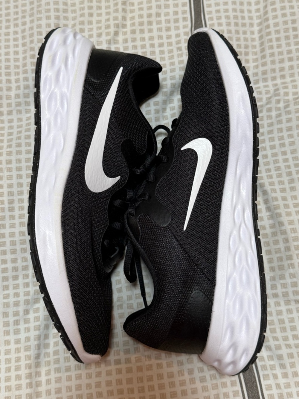 Nike Black and White Performance Running Sneakers